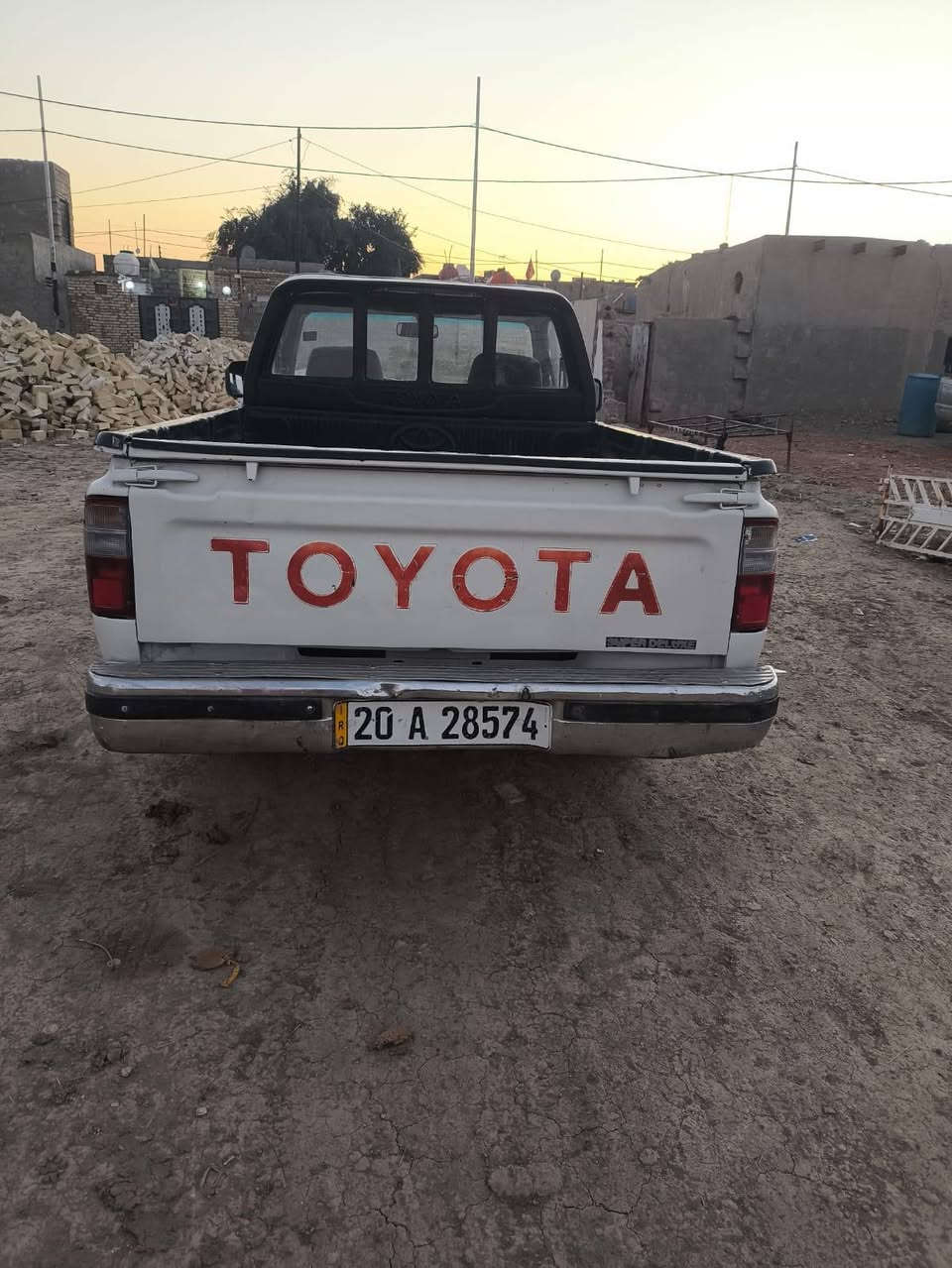 سلام عليكم

بيكم للبيع مديل 99 مكفوله كفاله عامه

محرك وكير وشاصي حداديه كهربايات وتبريد تخم تايرات

رقمه (دياله )لل2030 السعر 75وبيه مجال للشراي

اتصال مكانه ديوانيه *********** سياره مال جناي
