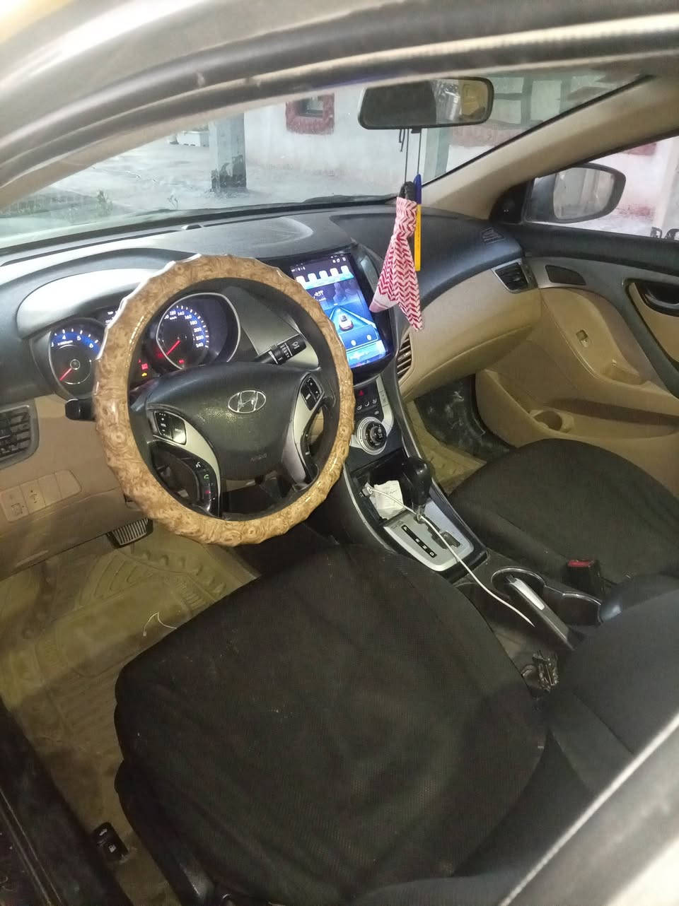 النترا ١٢خليجي بغداد سنويه ل ٢٨ هزه جديده بيها جاملق أيسر تعمير وكارت بالبنيد مكان السياره بابل جبله السعر ب ١٠٥   ***********
