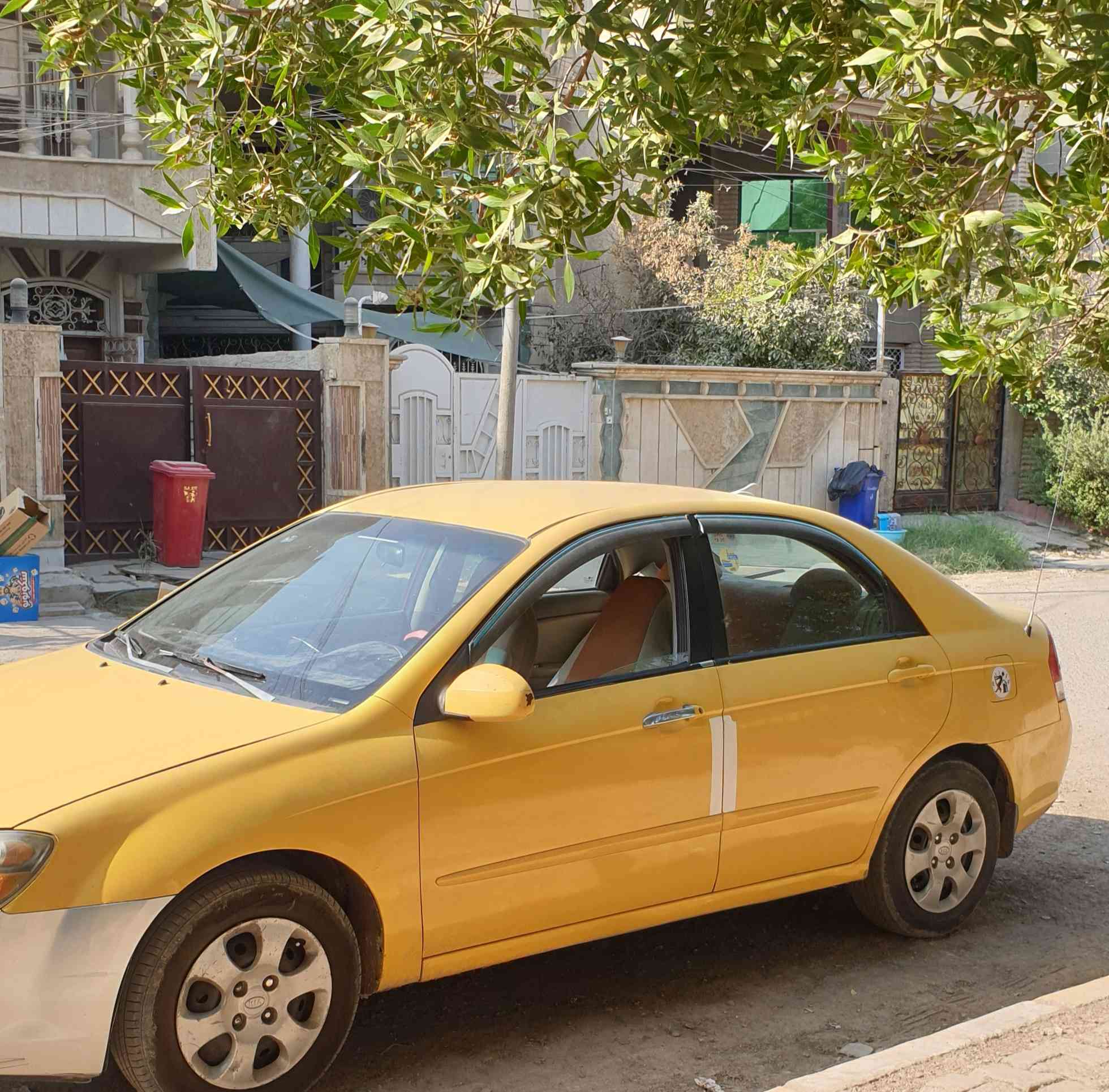 السلام عليكم
اسبكترا للبيع موديل 2009 حجم المحرك 2000 امريكي حادث بابيين مثل ما موضح في الصورة رقم ديالى  دولي انكليزي هزة مرور جديدة سيارة بأسمي تحويل ثاني يوم : تبريد ثلج مكينة و كير  خير من الله
حدادية جيدة جدا  ... مشط الاستيرن 70%
مكاني بغداد 
السعر 77 و بيها مجال بسيط 
الإتصال《 ***********》
