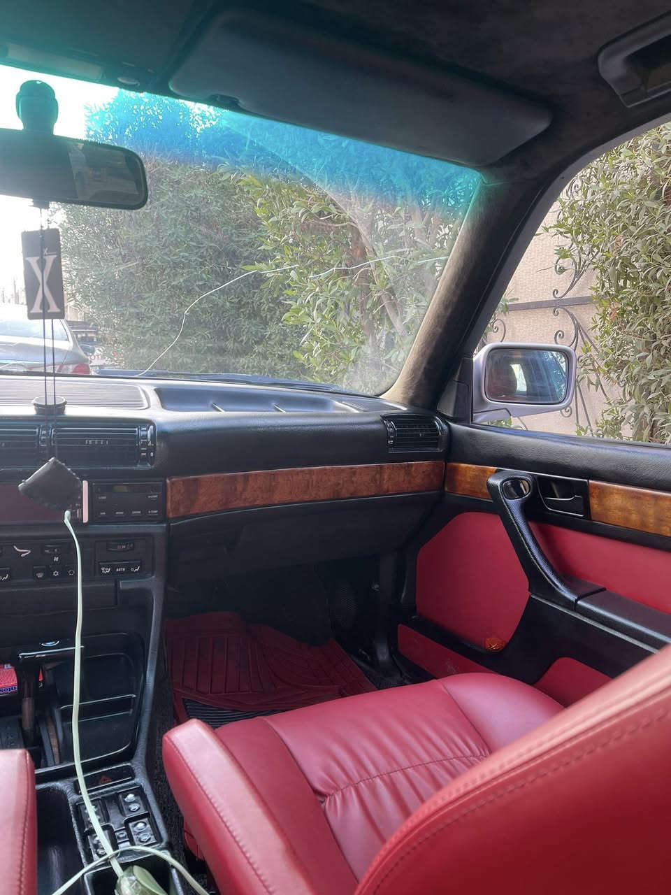 BMW  735
موديل 91
رقم بغداد 
محرك وكير 100/100
هزة جديدة 
لون رصاصي ، صبغ جمالية 
سنتر لوك 
تحكمات كشن 
تخم تاير جديد 
كشن جلد
ويل خلية اصلي 
العنوان بغداد ، الغزالية 
السعر 50 وبيها مجال
للاستفسار ***********
