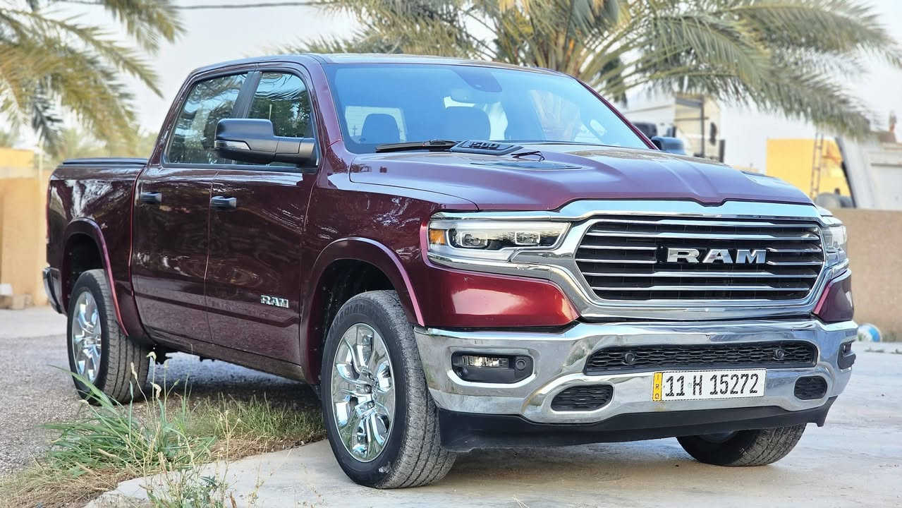 رام 2023 فئة لون ستار 4×4 لون ماروني 
باب طويل بدي قصير محدث بجم لمتد
محرك 8 سلندر 5.7 ايتورك 
شاشة تيسلا كاربلي وتدفئة كشنات
ماشية 29 الف ميل 
ويل كب كروم حجم 20 
حساسات امامي خلفي 
رقم بغداد 
صور الحادث بالمنشور 
حادثهة بنيد مع تبديل راديتر ومروحة اصلية تفصيخ 
السيارة اني مستوردهة ومصلحهة على ايدي 
فقط بنيد امبدل ومصبوغ 

1C6SRFFT9PN701658 

العنوان ديالى بعقوبة 
السعر 270 وبيهة مجال 
***********
