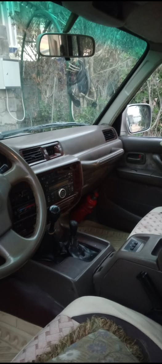 السلام عليكم لاندكروز 96 نضيفه كلها شغاله تبريد ثلج فقط الصبغ يراد اربيل اريدها 90 الرقم ***********
