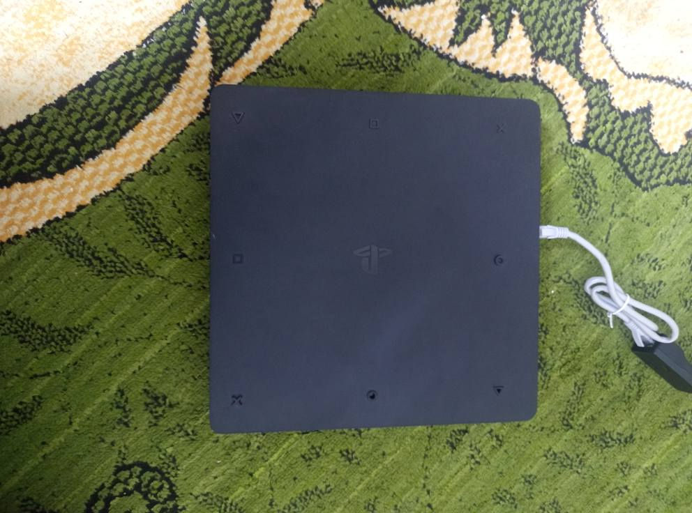 350السلام عليكم PS4 سلم مهكر نظام 11 الهارد نص تيره ويا 6 العاب مثل ما موضح بالفيديو ويا ثنين يدات وحده الحمره اصلية والثانية العسكرية تجارية ويا HD و واير البلي ويا كامل ملحقات و البلي ما مفتوح استعمال قليل
السعر 350 الف وبي مجال بسيط الرقم *********** و موجود واتساب المكان بغداد الدولعي
350ل
