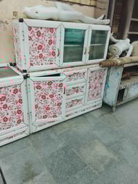 كاونتر 3قطع تفصال نضيف جداا  سطح , +ملحق.متر ونص+سنك مترين وحوضين  سعر...