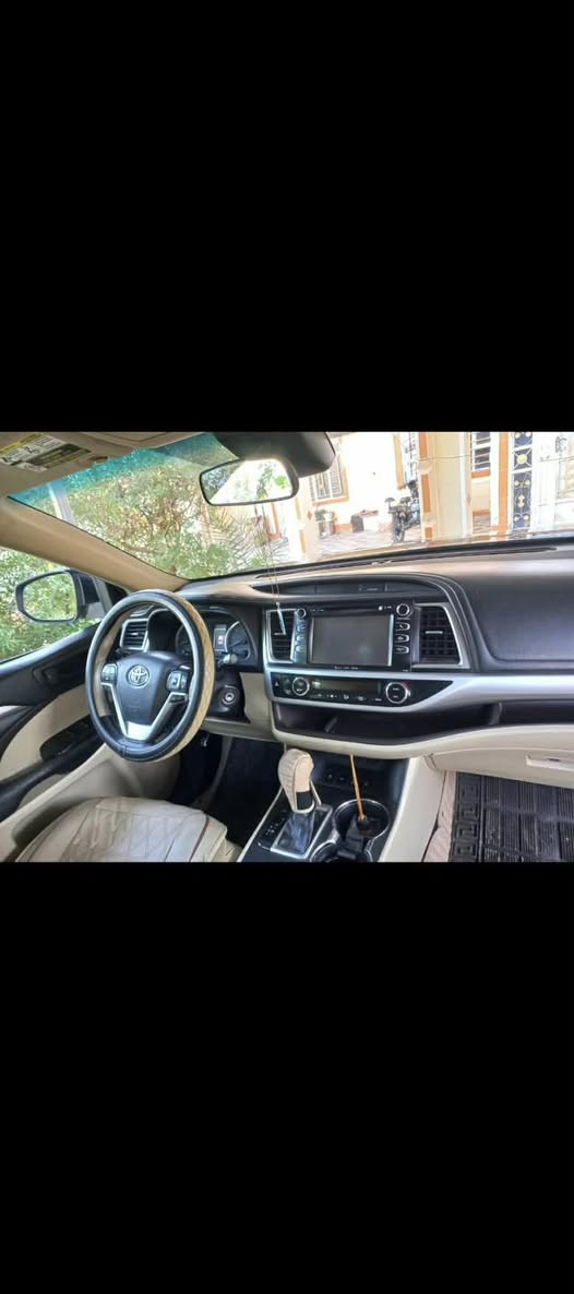 هايلندر موديل 17ظررها بابين الجهه اليمين
بدون دواخل بدون ايرباك
شرط كير ومحرك وشواصي
السعر 235دفترين وخمسة وثلاثون الاتصال على أرقام التالية *********** ومتواجد وتساب
