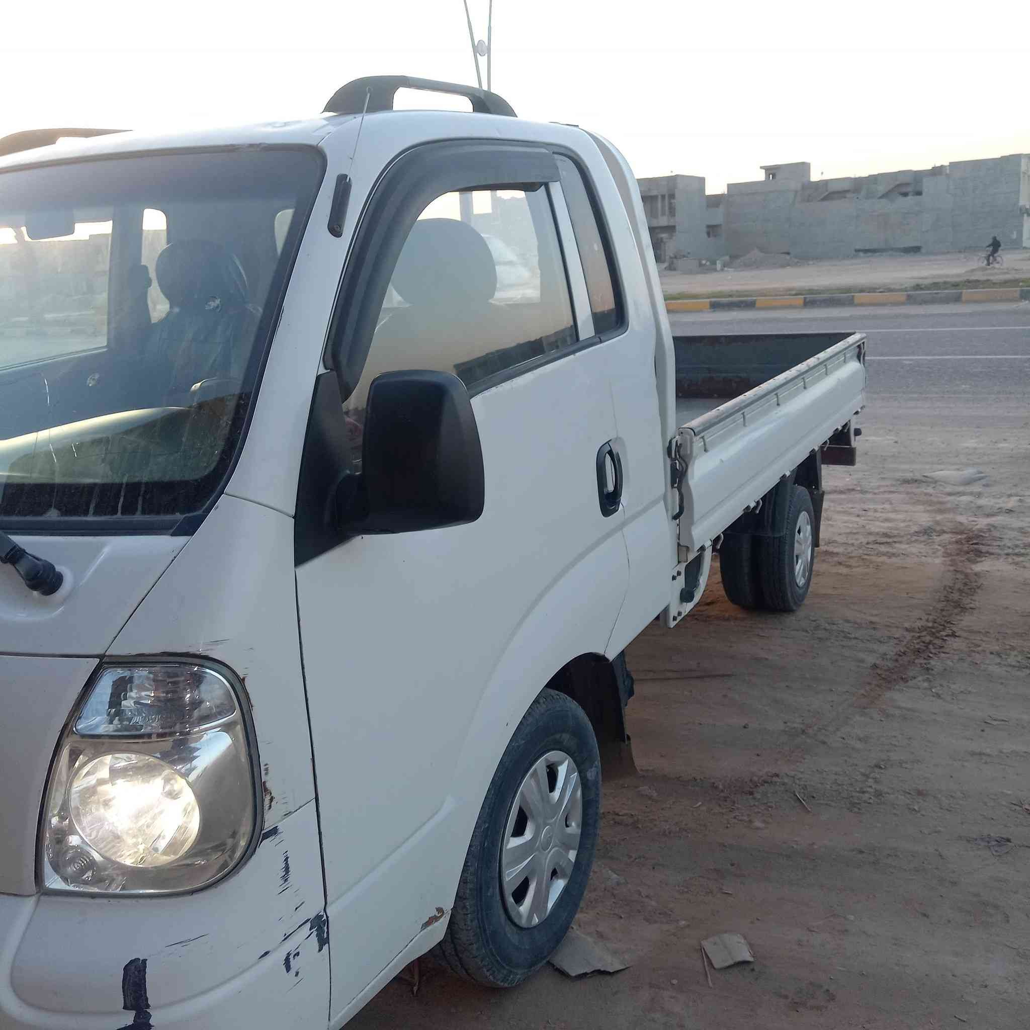 للبيع كيا حمل موديل 2009 شرط گير ومحرك اكسل تسجيل قديم بدون ضباره مكان السيارة تكريت مكلف بلنشر السعر 68ورقه رقم صاحب السيارة ***********
