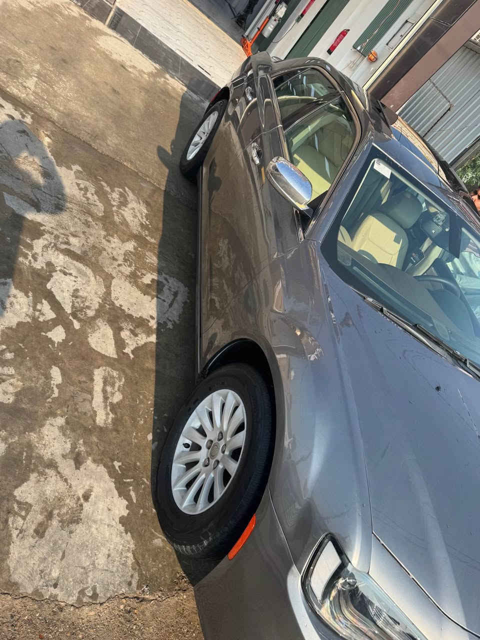 السلام عليكم حبايب 
للبيع نقد او قسط بدون مراوس 
اوباما ٢٠١١ فول ١/١ محدث بجم. ٢٠ 
كراسي كهرباء 
تدفئة كشنات 
بنوراما حساسات 
رقم بغداد انكليزي 
بيها ٣ قطع صبغ 
السياره جاهزة من كلشي 
ونضيفة 
محرك 3600 جديد 
مكاني بغداد 
السعر نقد ١٤٥ 
اتصل وتدلل 
*********** Colombo, Sri Lanka
