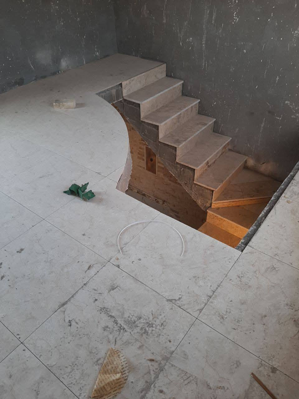 جداري ارضي درج لوح اتصل وتدلل ***********
