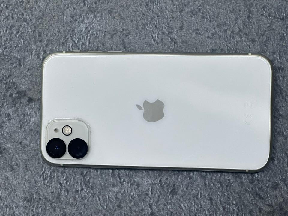 سلام عليكم ايفون 11 عادي جهاز جديد ما مفتوح بطاريه83 ذاكره128 سيمكارت واحد مكان ميسان لمجر الكبير سعر 300 للاتصال *********** واتساب👍♥️
