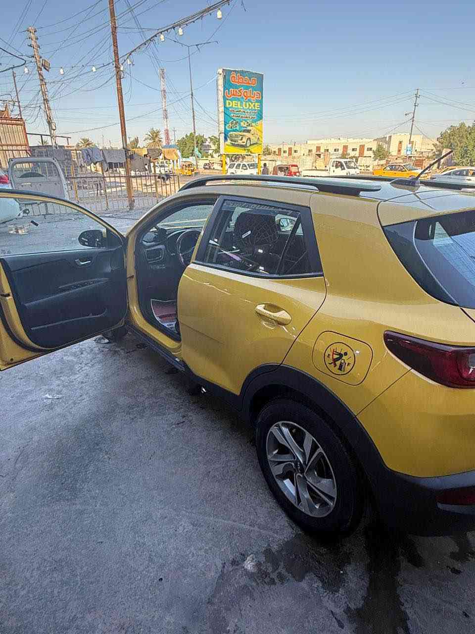 كيا ستونيك 2022 خصوصي
اصفر بلاد مو صبغ رقم خصوصي 
حادث بنيد وجاملغ فقط بدون دواخل 
مكينة 1400
ماشية 85الف 
مابيهة نقص كلشي شغال 
مري شفط 
كروز سرعة 
تحديد مسار 
رادار امامي خلفي 
السيارة وارد خليجي 
السعر110
مكان بغداد 
*********** بغداد, العراق
