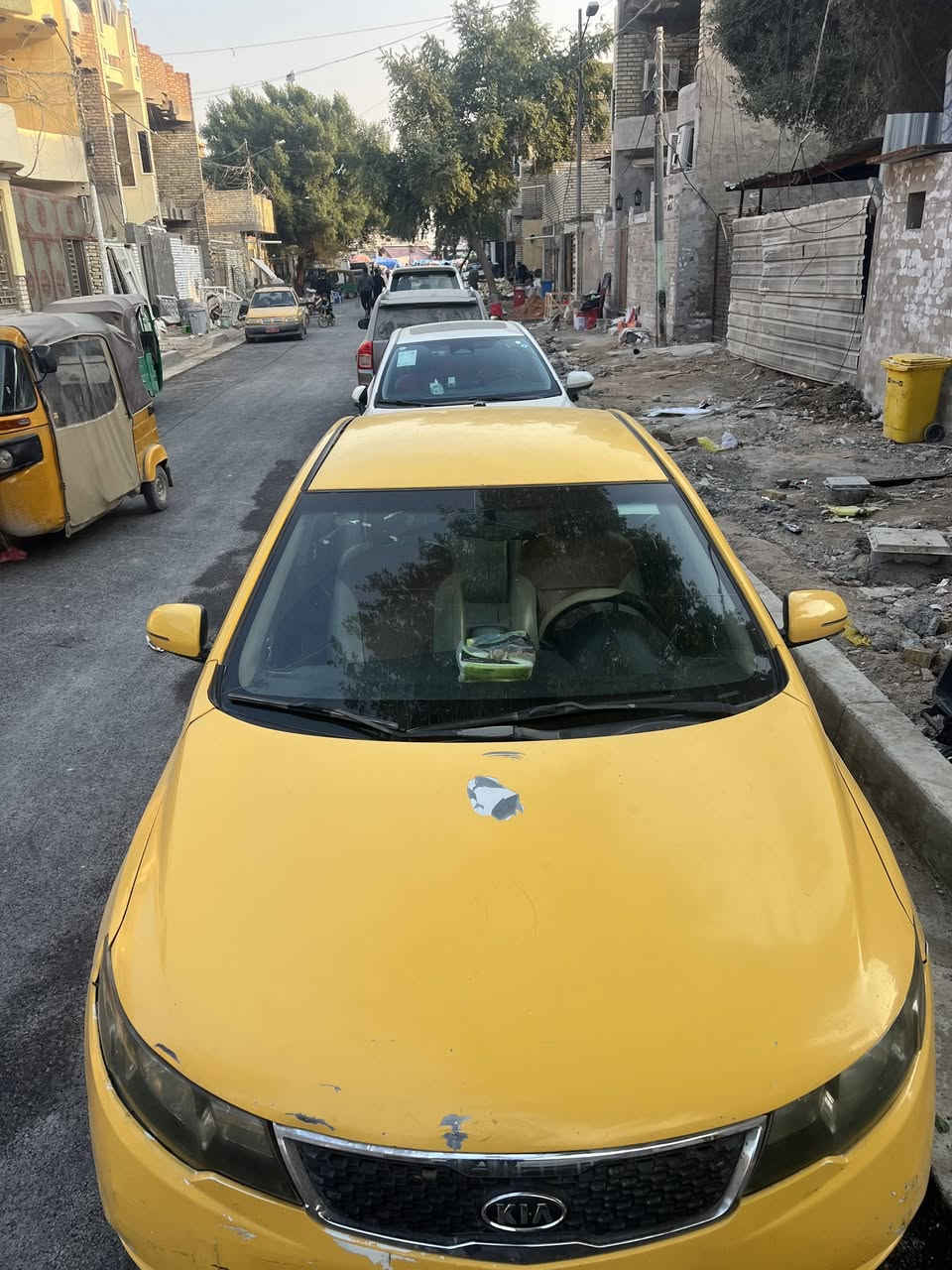 كيا فورتي 2013
مكينة 2000 دوش 
رقم بغداد 
وارد امريكي ضربتهة ربع چاملغ وطاك ايرباك الستيرن فقط 
بيهة منضومة غاز تحتاج فقط صيانة 
گشرهة واضح بالصور 
السيارة باسمي تحويلهة شوكت متريد 
السعر المطلوب 80 ورقة 
***********
