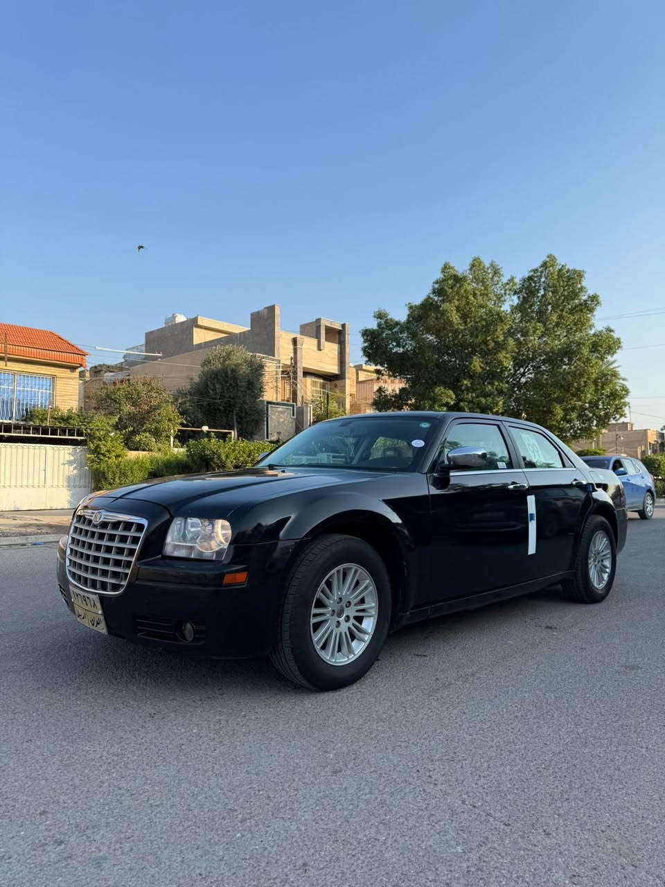 السلام عليكم اوباما موديل 2008واردامريكي كير محرك تبريد تخم تاير باتري جديد كهربائيات كلها تشتغل السياره بدون نقص رقم شمالي مكمل العامله وهاز السياره
الي يأخذ السياره كبل يروح يبصم حته الرسوم دافعها فقط صابغها الجماليه لان جانت جارده حادث امريكا بيها وسونرها بل منشور 
السعر ٩٨ وبيها مجال بسيط
للاتصال ***********
العنوان الشعب
