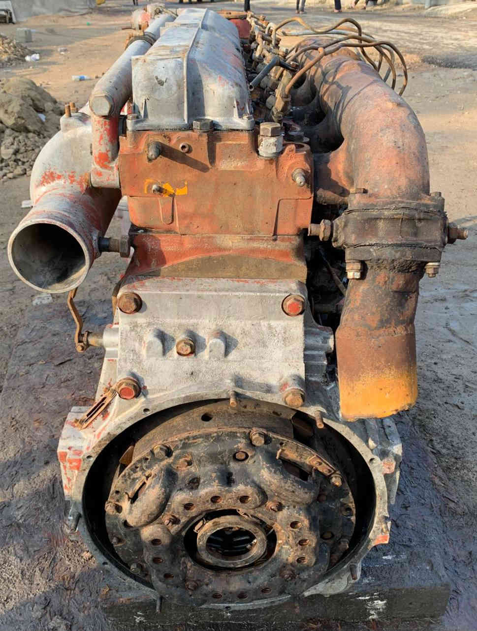 للبيع افيكو حجم ١٣٧ السعر ٨ ورقه وبيها مجال مكان المحموديه الهاتف *********** /***********
