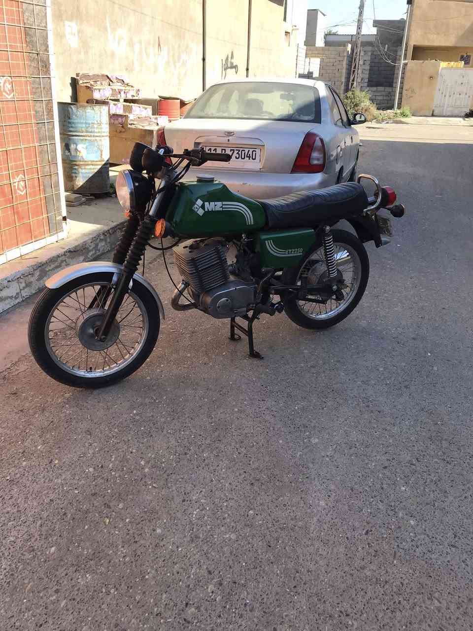 ياالله السلام عليكم شباب دراجه 82 للبيع تعمير جديد بدون سنويه تجفيت جديد كهربائيات جديد ماطور كله حلو بي لحيم قليل كلش مامبين بالخشم كصه جديده 4 مكينه كلها الماني داينمو وارميجر الدراجه للاستفسار *********** مكاني بلد.
