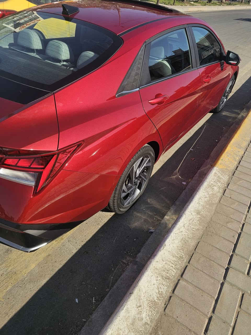 النترا امريكي موديل 24 فول للاخير لمتد بصمه فتحة سقف داخل ابيض رادارات امامي وخلفي وجانبي تشغيل عن بعد المكينة الفين دوش توقيف ذاتي يعني واحد على واحد دخول جديد بسمي المنفيس موجوده السيارة بغداد السعر اتصل على الرقم ***********
