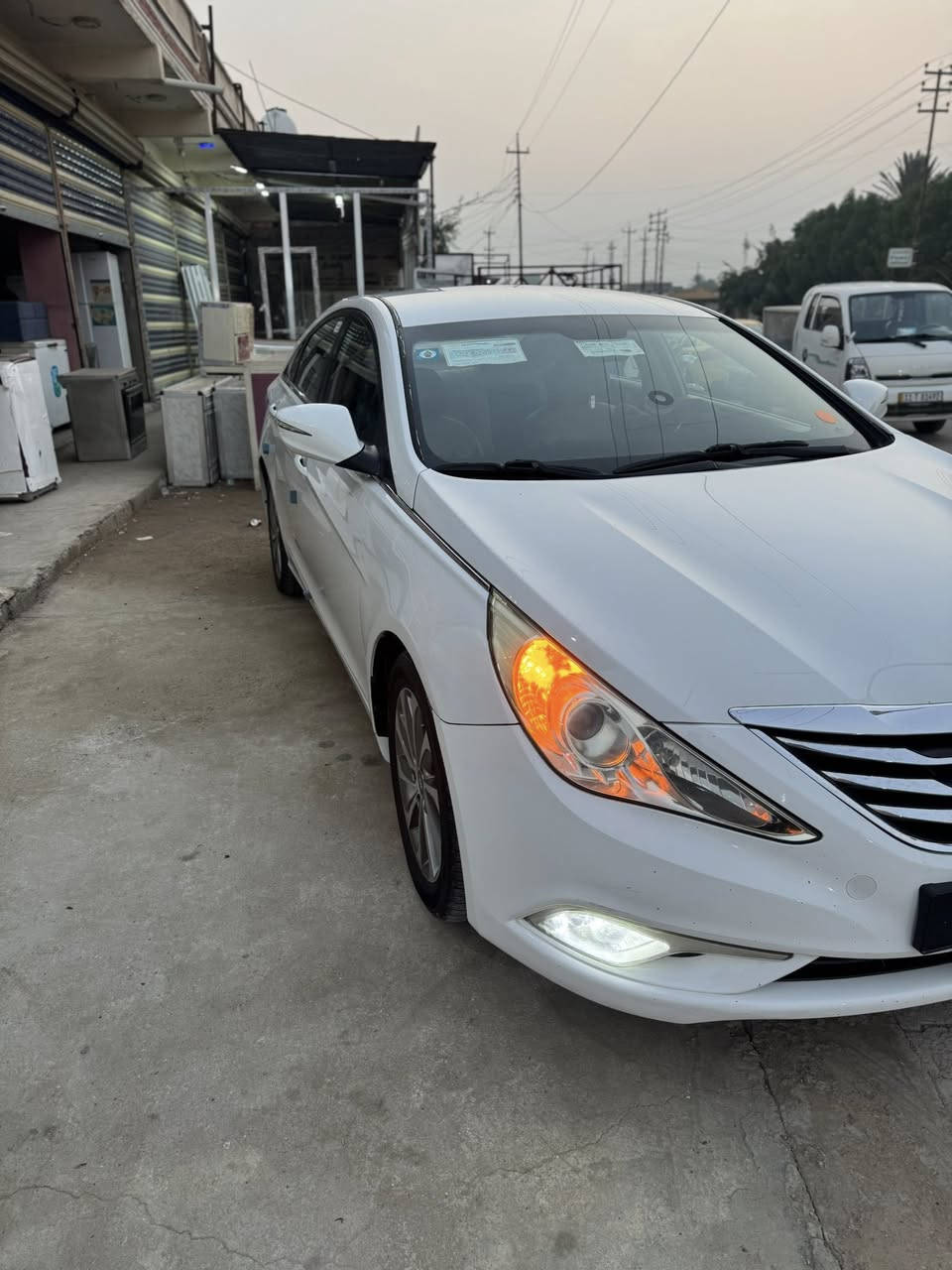 السلام عليكم للبيع
سوناتا 2014 خليجي 
مكفولة كفالة عامة من كل شي 
مواصفات مري شفط ، كير ومكينة وحدادية خير من الله ماشية 94 الف السيارة مكاني بغداد اليوسفية 
الاستفسار 
***********
