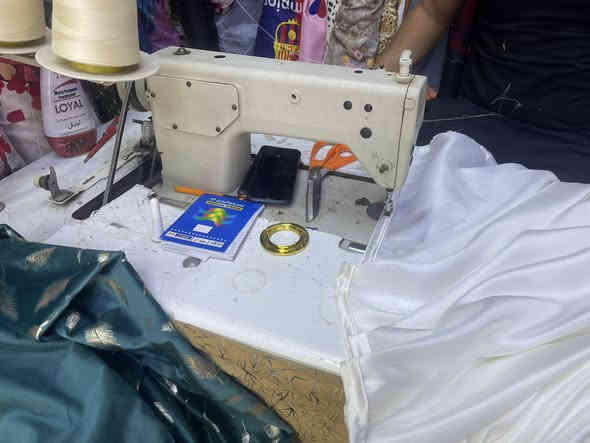 مكينة براذر صناعي كما موضح بالصورة السعر ١٢٥٠٠٠ الف قفل مكاني بغداد حي الجهاد 
التواصل واتس آب ***********
