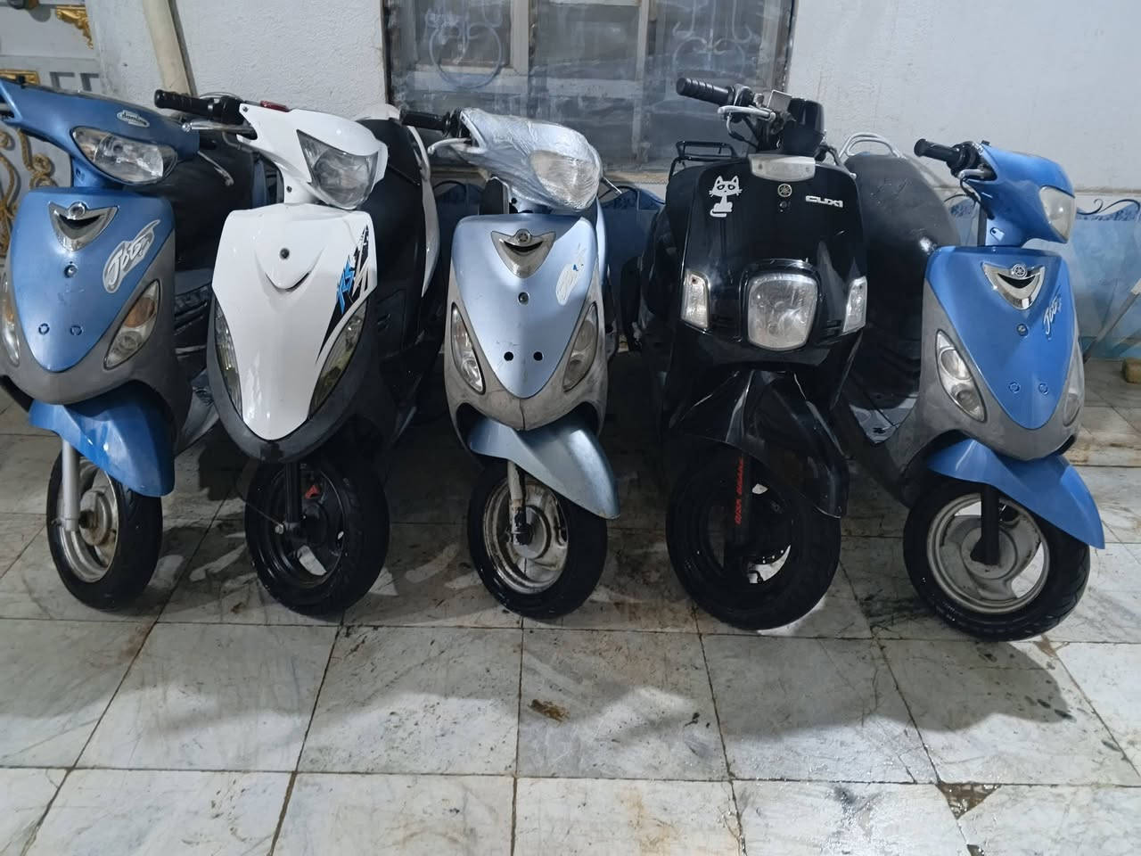 سلام عليكم ماكسات نضاف نضافه احلا من صور
وكلا 50 بلاد مكاني ناصريه مركز شراي يتصل 
السعر ع 550   دراجات شلعه ومشي خير من الله 
***********
