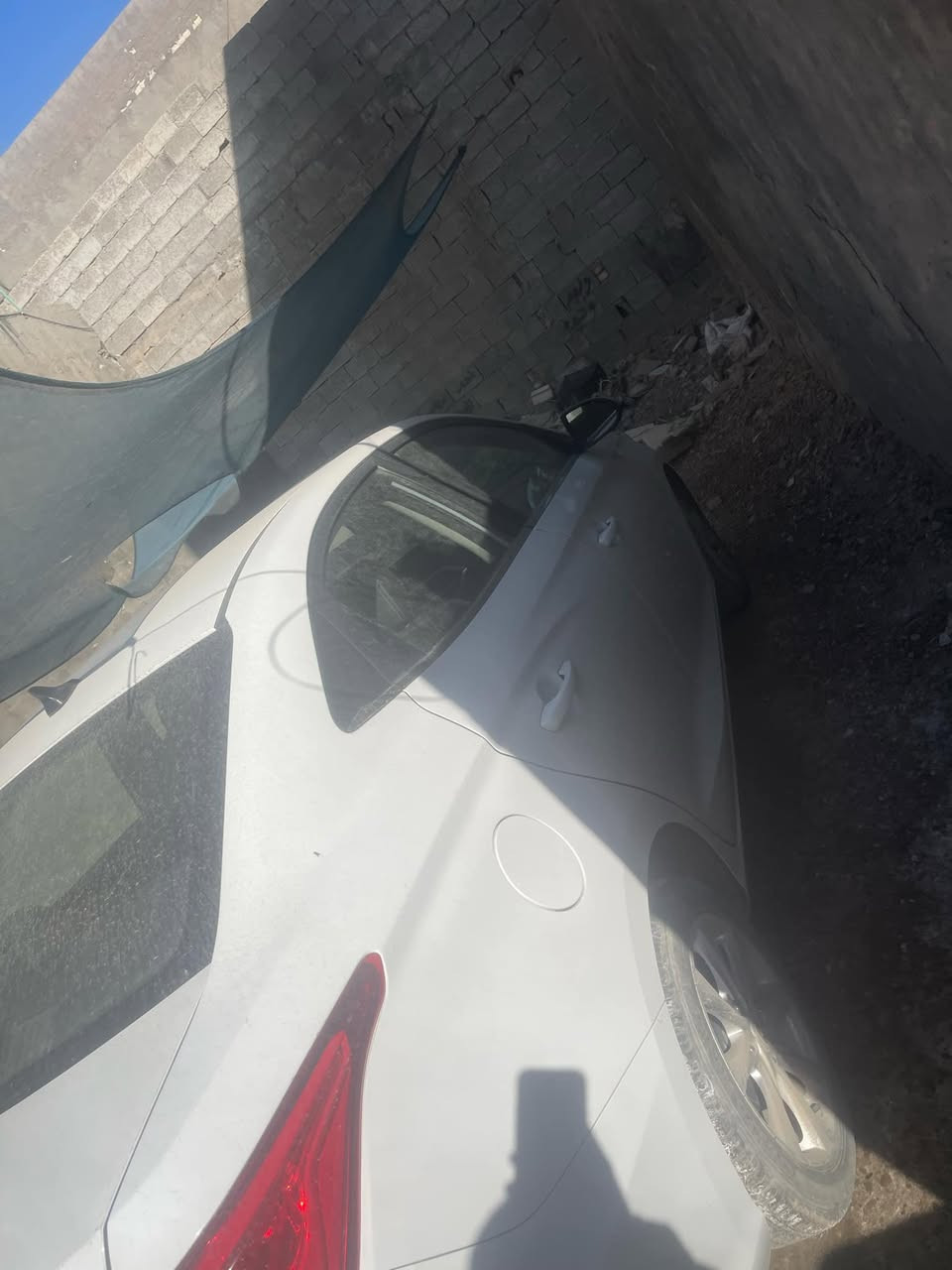 السلام عليكم شانجان L7 مكفولة ماعدا شوية شخوط بل دعامية الأمامية ماشية 30 الف مواصفات فول المعروف عن الشانجان مكاني الدورة رقم *********** بي واتساب
