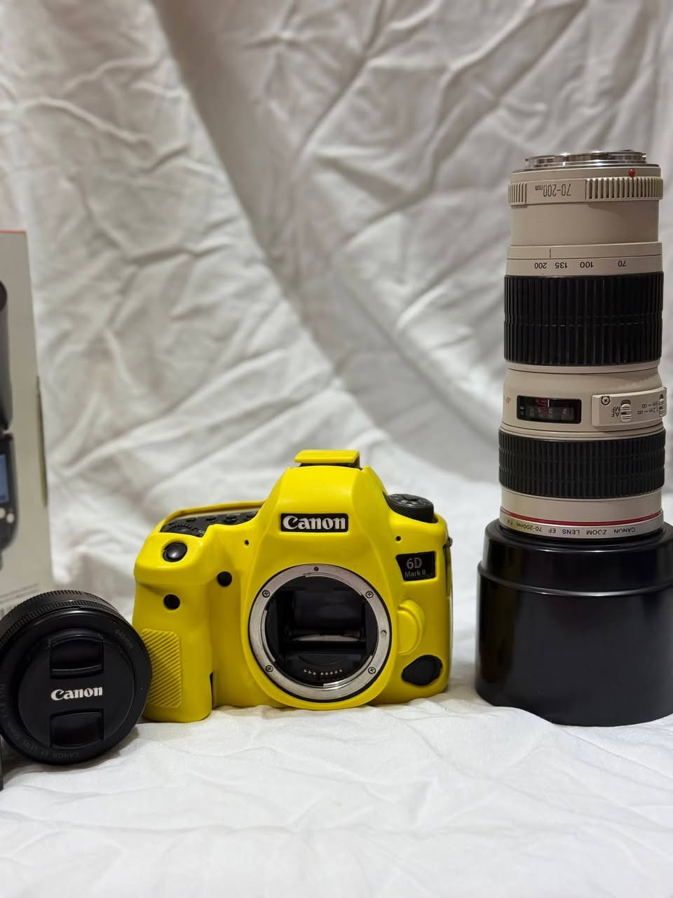 للبيع كل ما موجود في الصورة
كانون 6D مارك 2
عدسة 50 ملم
عدسة 200.70 f4
افلاشات مثل ما واضح بالصورة 
حقيبة مقسمة 
جلاتين
شاحنة + بطارية 
المكان بغداد مدينة الصدر

#الشراي يتفضل خاص


**إذا كنت صاحب هذا الإعلان وتريد حذفه لأي سبب، رجاءا أرسل رسالة إلى الدعم الفني**