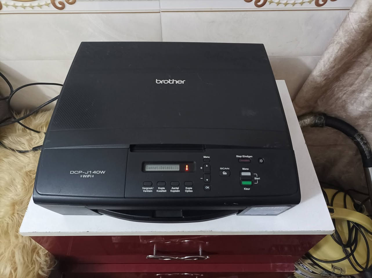 طابعة برذر للبيع شغالة بس مخلصه احبار ومتروكة السعر 90الف وبيهامجال قليل
رقم التلفون ***********
