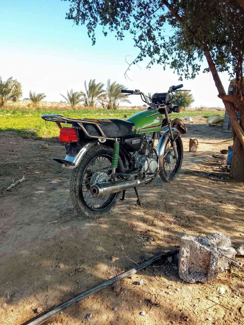 السلام عليكم اخوان
نامه للبيع بدون اوراق 
خير من الله كامله والكمال لله كهربائيات ضفيره باتري لايتات اشاير  دبلات كله شغال محرك مفتوح بس مكفول من كلشي  ابلاديه دراجه كلش ناعمه وسياقتها حلوه.
سعرها 350 وبيها مجال للناس الخيره 
مكان شطره -حي النهرين 
***********
