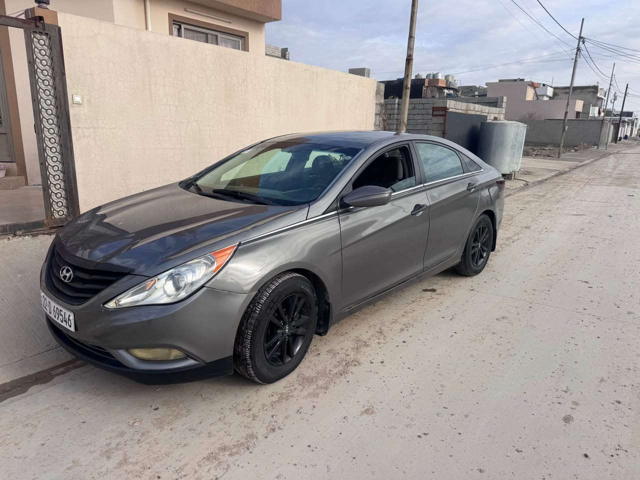 سوناتا كندي 
موديل 2011
أربع قطع صبغ 
بس ابيع حزام 
بدون تبديل او ضرر 
محرك مامفتوح 
2400Gi
مكان كركوك 
***********
سعر98$ كركوك, العراق
