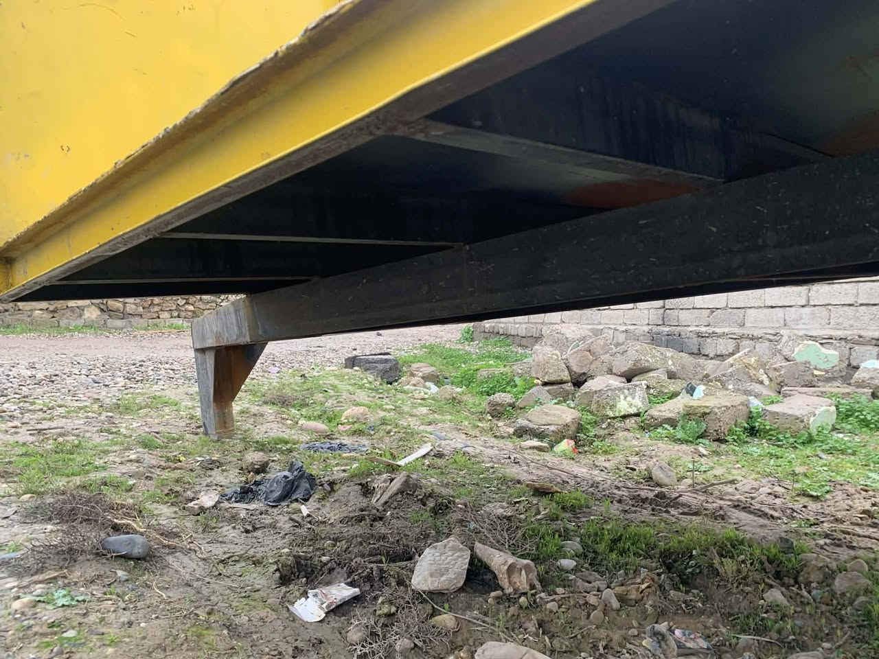 السلام عليكم
عربانه للبيع مال بواري مرشه اصطاب اكسن مال تركتر
مكان جنوب الموصل 
السعر 18 ورقه 
***********
***********
