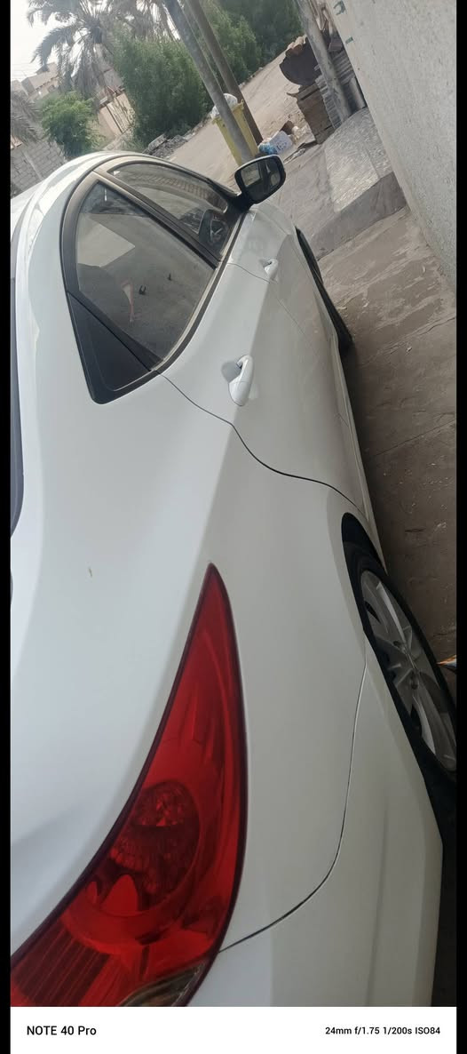 السلام عليكم.. اكسنت موديل 2014 وارد خليجي مكفوله كفاله عامه من الصبغ والتبديل والتعديل
محرك 1600 دبل قطرة محرك كير كفاله السياره رقم بصرة بأسمي السيارة جديدة بمعنى الكلمة ونضيفه حيل تجي وتشوف بعينك 
السعر 118 وبيها مجال 
العنوان: بصرة/ ابو الخصيب 
***********
