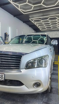 QX56 • ٢٠١١ • ماشيه ١٧٠٠٠٠