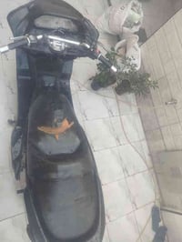 دراجه ماجيستا محور ماكس 150 دراجه شلعته حلوه سعرها 300 وبيها مجال عوزه...