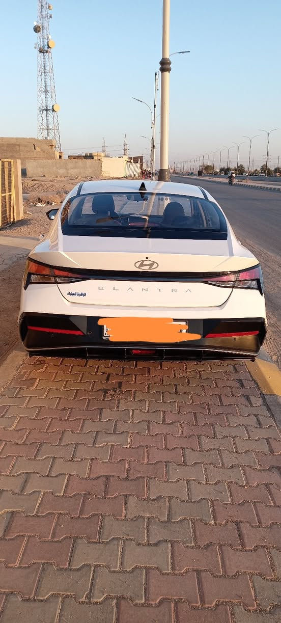 النترا 2024 صيني  رقم سليمانية بأسمي (بيها كوبون بانزين) ماشية 37الف مكفولة  مكانها الفلوجة الصقلاويه السعر 145 وبيها مجال  ***********
