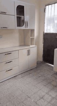 🌟 كاونترات MDf – فخامة، جودة وضمان 🌟 
قياس الكاونتر المعروض 3 أمتار وسنك متر ونص سعره 700
للاستفسار ***********
***********

إذا تدور على كاونترات تجمع بين الجمالية والمتانة، فاختيارك للـ MDF هو الأنسب 👌

🔹 خشب MDF يتميز بأنه يحتوي على طبقتين من الميلامين المقاوم للرطوبة والحرارة، وهذا الشي يخليه مثالي للمطابخ، المكاتب وحتى الاستخدام اليومي.
🔹 ضمان حقيقي لمدة ٧ سنوات على الجودة والقوة والمتانة.
🔹 مقاومة عالية للخدش والصدمات مع سهولة تنظيف وسطح ناعم يدوم سنين طويلة.
🔹 متوفر بعدة ألوان عصرية تناسب كل الأذواق والديكورات الحديثة.
🔹 إمكانية تفصيل حسب القياس المطلوب سواء للمنازل، المكاتب أو المحلات التجارية..
🔹 أسعار منافسة وجودة مضمونة 100% مع خدمة تركيب سريعة واحترافية.

💡 استثمر بمكانك وخلي ديكورك يحچي عن ذوقك ✨

📍 للطلب والاستفسار: راسلنا على الخاص
📞 ***********
***********
