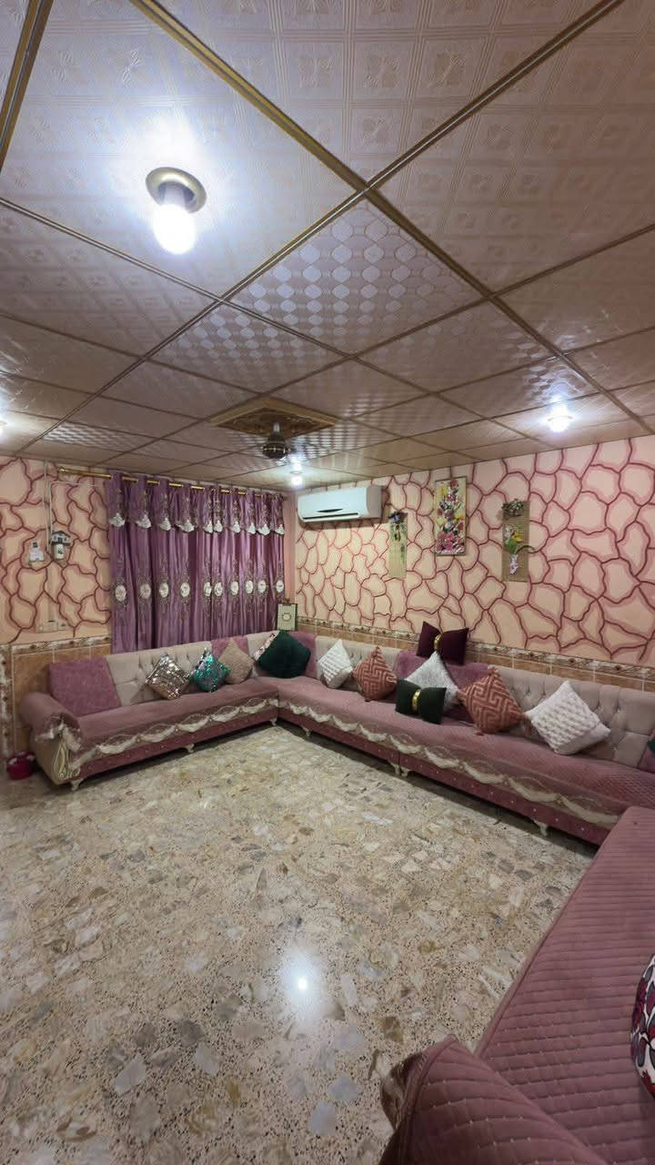 للبيع بيت بحي خلف الخضر المساحه 750م طابو زراعي مفول من كلشي السعر 100وبي مجال موجود خاص واتساب رقم ***********
