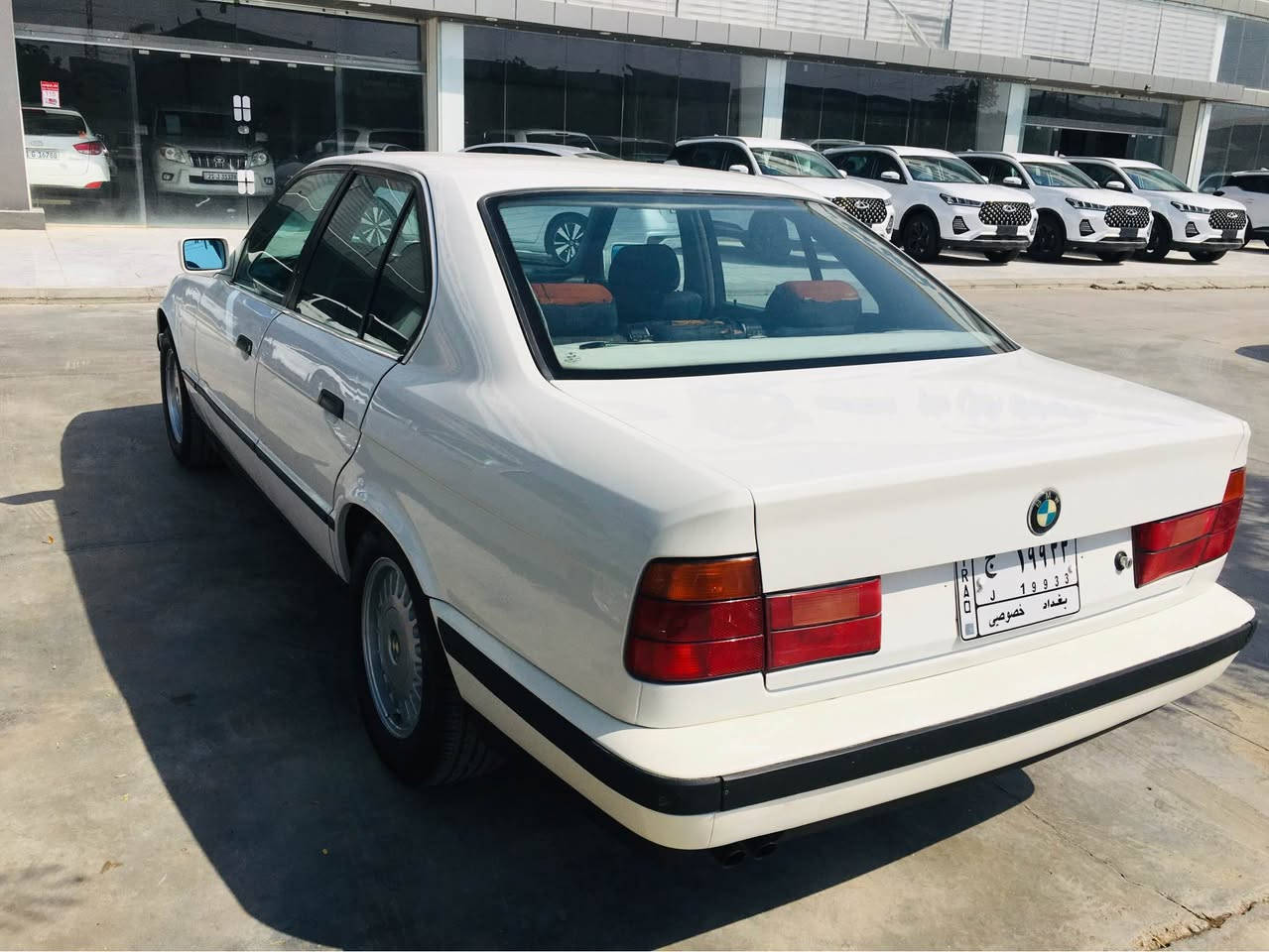 بیئێم دەبلیو بۆ فرۆشتن مۆدێل1993 حەجم 535 بێ بۆیاخ هەموو گیانی بەشەرت سارد و گەرمی ئیش دەکات گێڕو مەکینەی بەشەرت *********** Singapore
