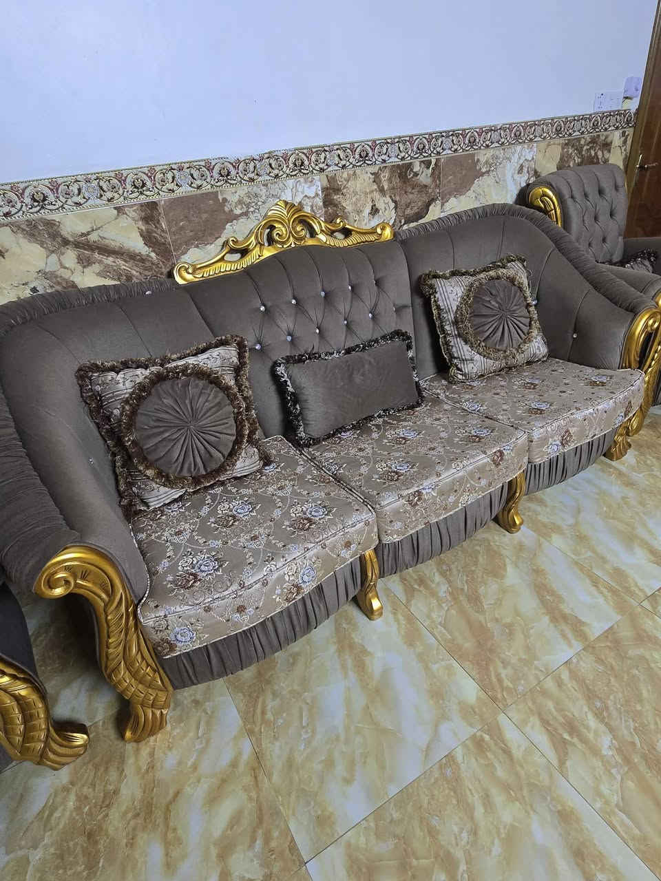 ٧٥٠ وبي مجال قليل وياه طبله كبيرة واربع صغار


**إذا كنت صاحب هذا الإعلان وتريد حذفه لأي سبب، رجاءا أرسل رسالة إلى الدعم الفني**