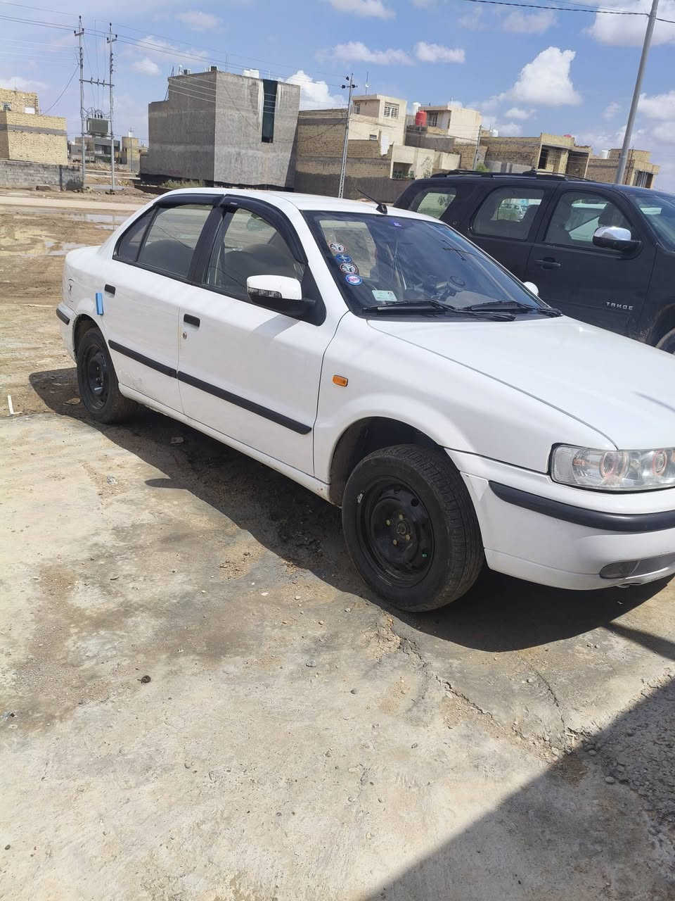 سمند البيع موديل 2011 سياره جديده كلش ماشيه 11 الف بسمنه بيه بنيد وخسفه بل باب الوره  تخم تاير مكينه مكفوله تبريد كله جديد الاستفسار تصل ***********
