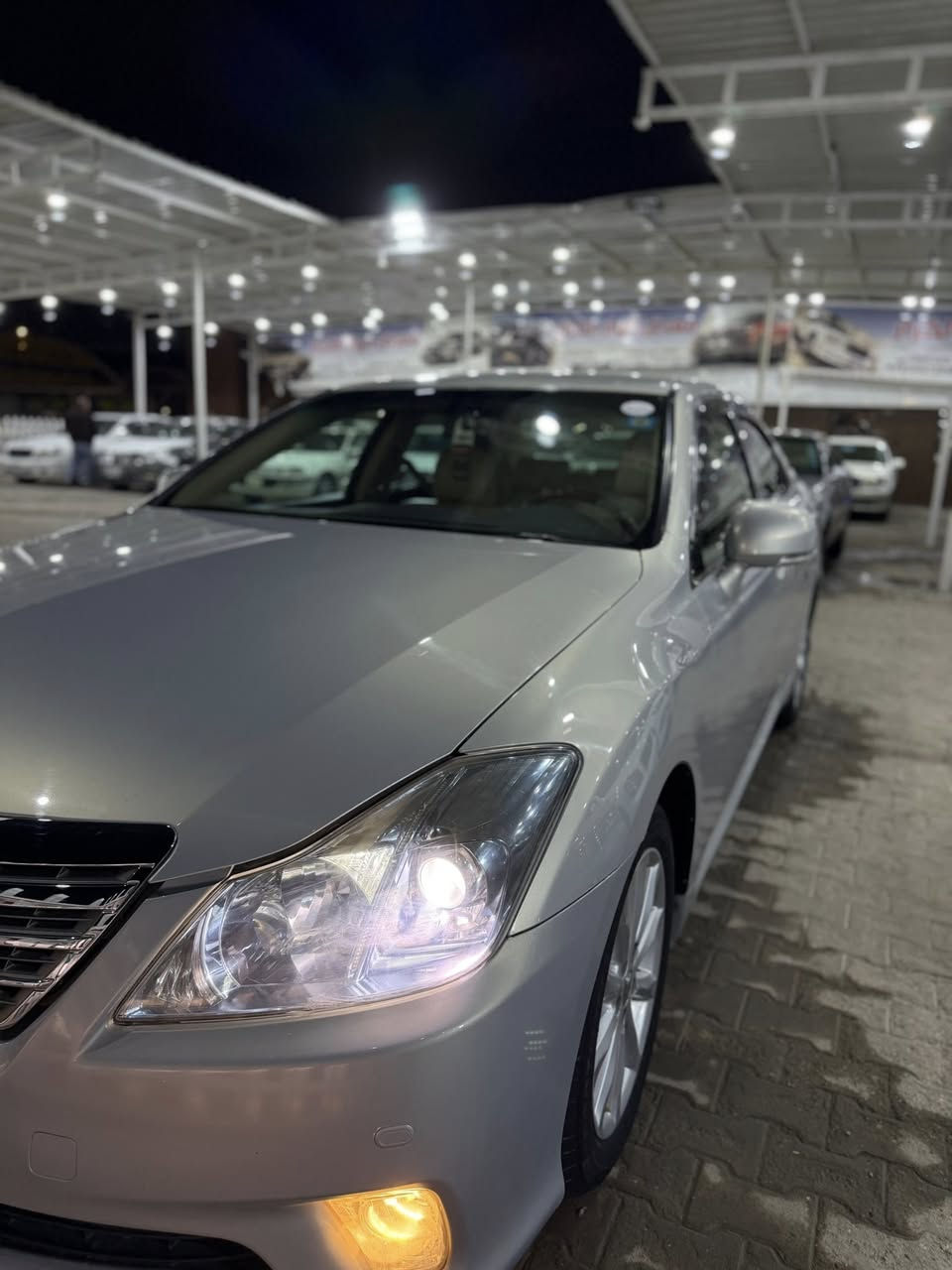 سلام عليكم تيوتا كراون حوته 2008 كفاله رقم نجف بسمي 6 سلندر 3500 تحويره نجف فوك وجوه دشبول هادي حتيته السعر 145 وبيه مجال ***********
