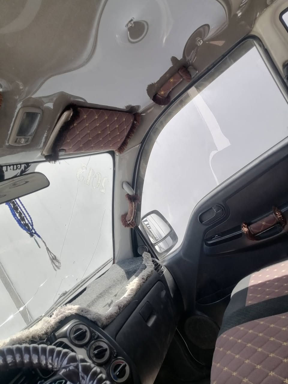 السلام عليكم كيا فحل موديل ١٣ رقم صلاح الدين مابيه صبغ سياره خير من الله مال جناي بس يرادلها تقليم السعر ١٢٠ للتواصل *********** //***********
