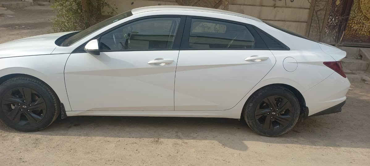 سلام عليكم انتره موديل 2022 خليجي بيهة طخه خفيفة موضحة بل صور مكينه ١٦٠٠ نص فول معروفه المواصفات رقم الهاتف ملاحظه ترهم مراوس حسب القناعة/*********** بغداد كاضميه
