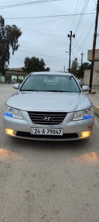 سوناتا للبيع  موديل 2009  وارد كوري قطعتين صبغ رش بدون دواخل سيارة باس...