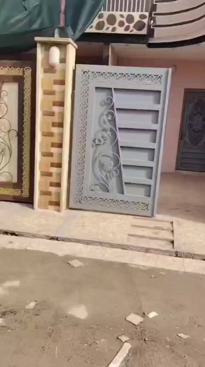 بيت للبيع المساحة 110
سند طابو الزهور شرط التحويل
غرفه + هول + استقبال + مطبخ + مشتملات 
حي الانتصار شارع( 60)
 مقابل أسواق الشريف 
السعر [57] بي مجال 
للتواصل ؛ 
(***********) ً( *********** )
