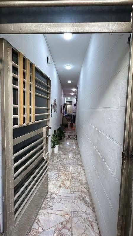 اعلان ●○● للبيع

بيت بناء حديث مساحه 《١٠٠ متر 》
الواجه 《٥ متر》 النزال《 ٢٠ متر 》سنه البناء 《٢٠٢٣》
الواقع في حي الجهاد الخارجيه عرض شارع 《١٥ 》
محتويات البيت ¿¿¿
《٣ غرف نوم》《 ٢ خدمات 》《صاله ضيوف 》
《حولي مطبخ 》《سطحين 》

للاستفسار مراسلة الصفحة او الاتصال

على الارقام واتساب

☎️ ***********

☎️***********

زورو موقعنا ((مــكتــب بــاب الحــارة)) في حي الجهاد مقابل ((جامـــع النــور))ومجاور(( الاطباء  و الخارجيه)) يوجد كافة العروضات وكافة المساحات للـــدور والاراضـــي
بإدارة { السيد ابو أنس}🇮🇶🇮🇶
《موقع المكتب 》https://maps.app.goo.gl/6xEom8mKepEY5pcb6?g_st=ac
