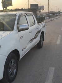 تيوتا ٢٠١٣ أوتوماتيك  رقم واسط إنكليزي تحويل مباشر  سنويه جديده  كفاله...