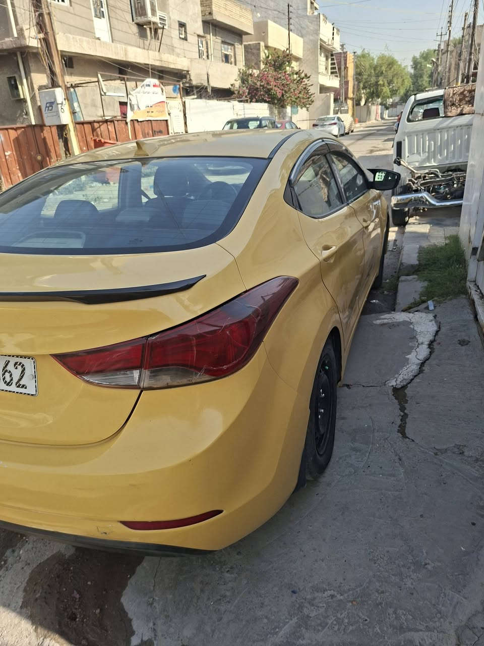 سلام عليكم الانترا موديل ٢٠١٦ مكينه خير من الله لا صرف ولاتبخير 1800تبريد شغال مدوشه  عام تخم تاير جواها سياره ليبل واحد بدون تبديل اول صبغه لها تفاصيل التصال ***********

