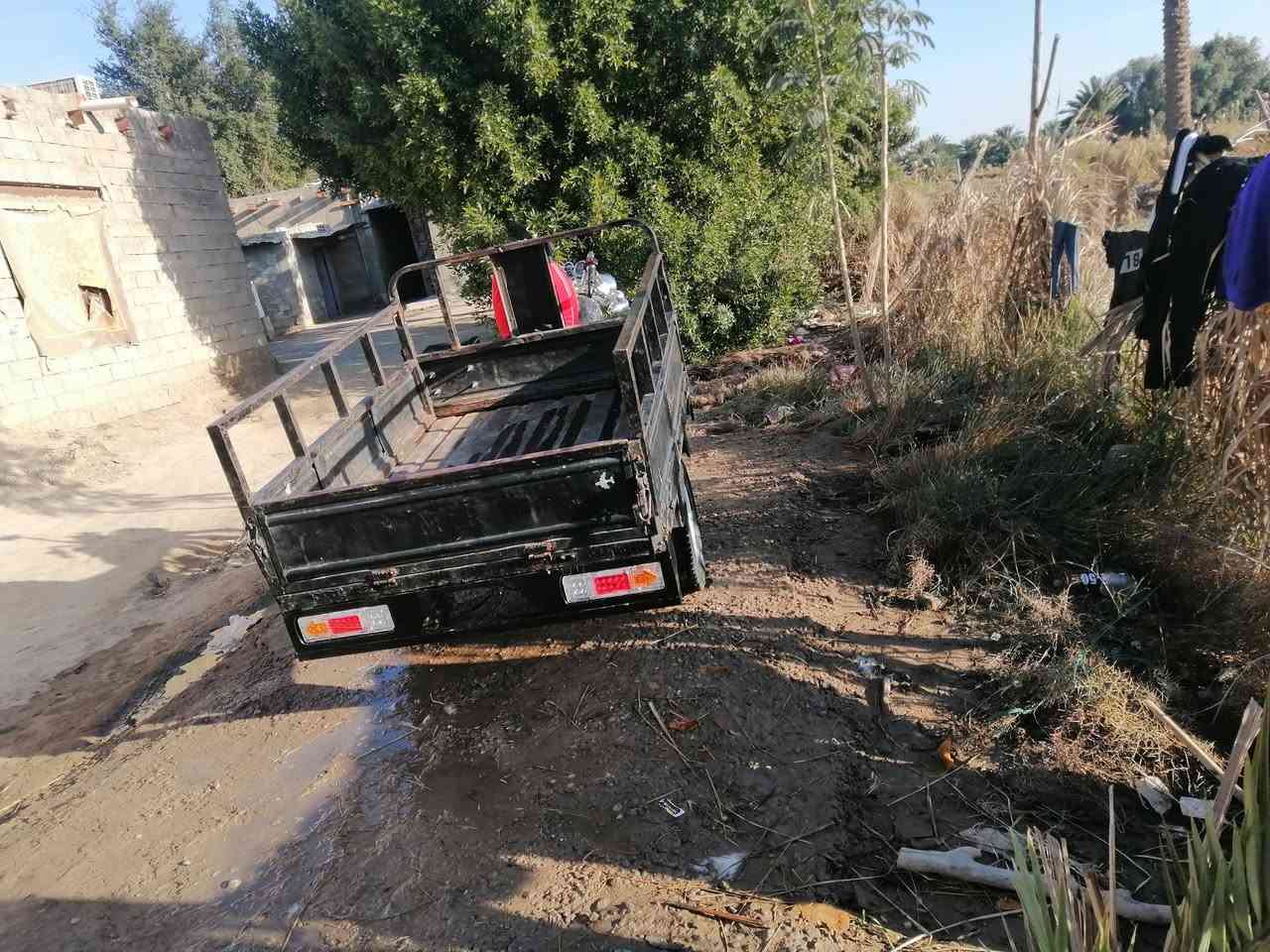 سلام عليكم ستوته كلك مديل 18مكفوله ستوته من ركبه وخياس جاهزة نكره سلف سعر 850وبيه مجال  ***********
