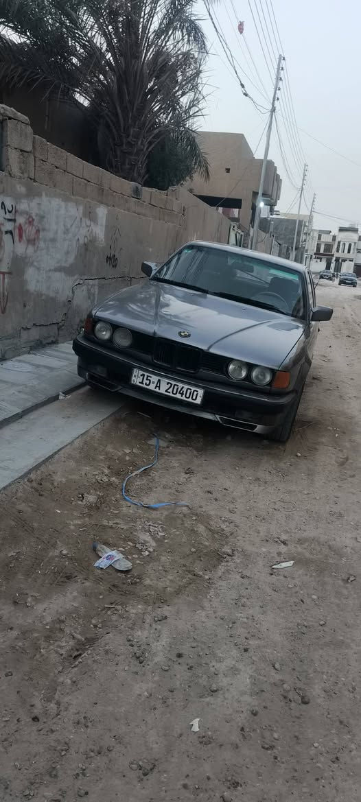 السلام عليكم بي ام 730 موديل 91 مطلوبه مراوس اريد سياره غير هذا اللون اللي عندي لان لونها ما عاجبني واللي عنده سياره حلوه وقاعده وفرق بسيط هل يدخل لي خاص


**إذا كنت صاحب هذا الإعلان وتريد حذفه لأي سبب، رجاءا أرسل رسالة إلى الدعم الفني**