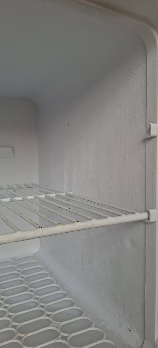 متاح ثلاجة وضع شركه حجم ١٨ قدم
***********
