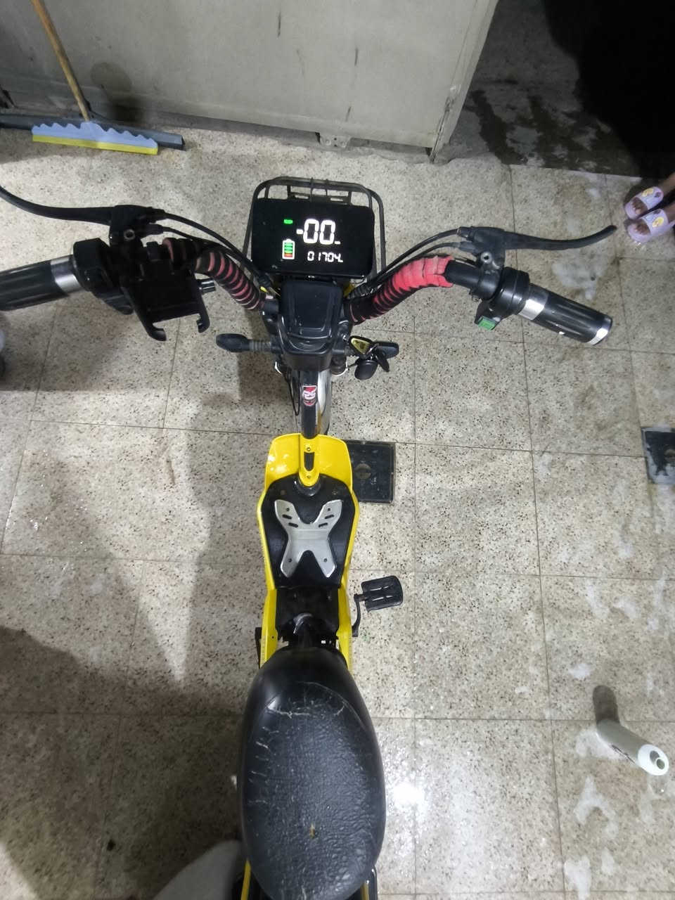 دراجه شحن   بعدهه لُك
مستخدم شي قليل  
سعر 350 بي مجال  بسيط


**إذا كنت صاحب هذا الإعلان وتريد حذفه لأي سبب، رجاءا أرسل رسالة إلى الدعم الفني**