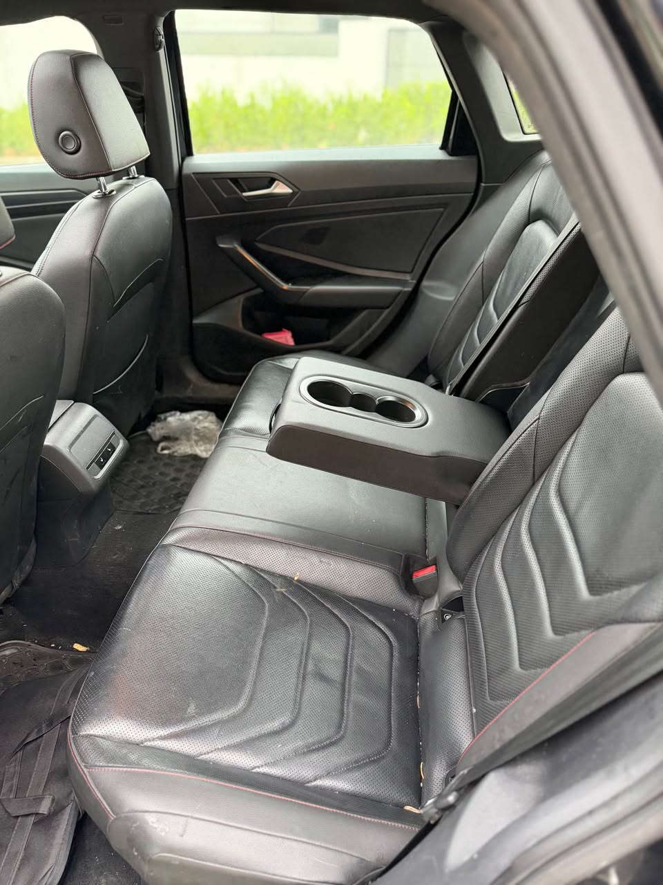 السلام عليكم :
للبيع سيارة فوكس فاكس جيتا جي ال اي 2021 اوتو بان فول فول مواصفات للاخير1/1
اي مواصفة ببالك موجودة بيها
محرك 2000 توربو
كير بالستيرن
كشنات جلد حار وبارد
شاشة ديجيتال كاملة لمس وعن بعد
رادارات امامي وخلفي
قيادة الية
6 انواع للقيادة (ايكو وسيورات وطبيعي ووو )
توقف عند الرجوع
كشنات خزن
10 لون دواخل دشبول
شاحن لاسلكي
رادارات بالمرايا
بانوراما
بريك بصمة
تحذير اصتدام
3 مخرج تايب سي
تشغيل عن بعد
وبعد هواية بيها مواصفات ...
السيارة بيها بابين كلير (بخ امريكي وليس ضرر ) + بنيد صبغ بدون دواخل وصورة السونر موجودة ( ايرباك بردة فقط )
حجر بيىة بلادي
رجائا صور السونار وكل التفاصيل موجودة
السيارة رقم اربيل وموجودة في اربيل
السعر ١55 قفل 
***********
 وموجود واتس اب أربيل, العراق
